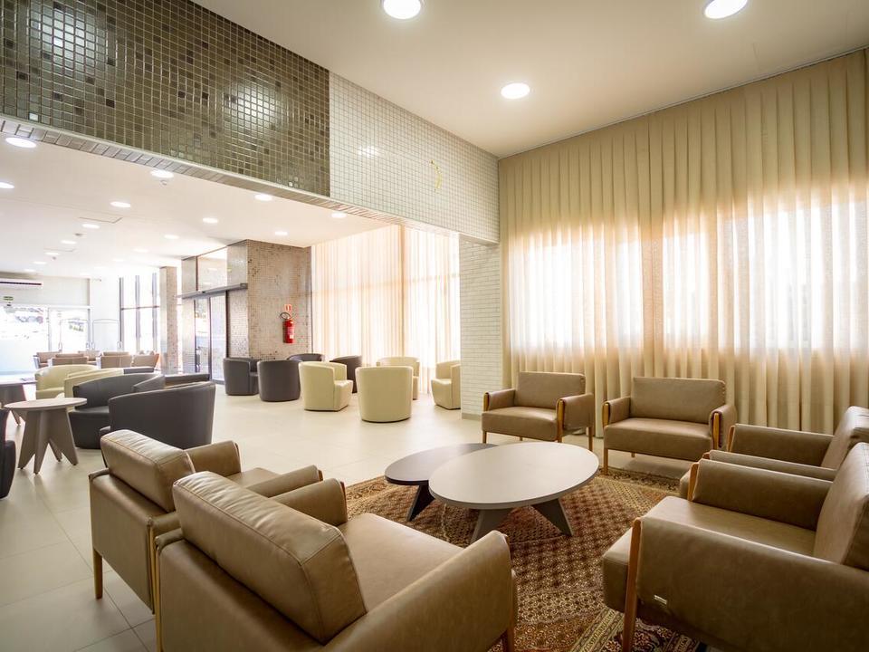 Hotel Confiance Barigui Curitiba Buitenkant foto